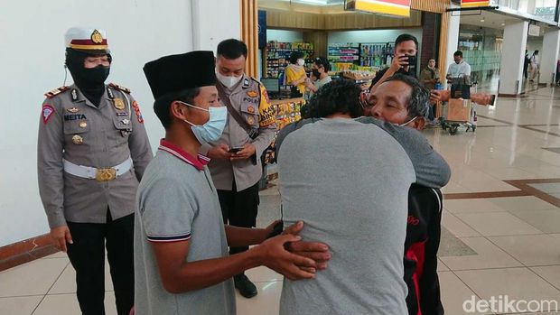 kakek muhadi