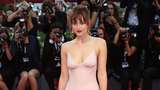 Dakota Johnson Jadi Madame Web, Seksi Lagi?