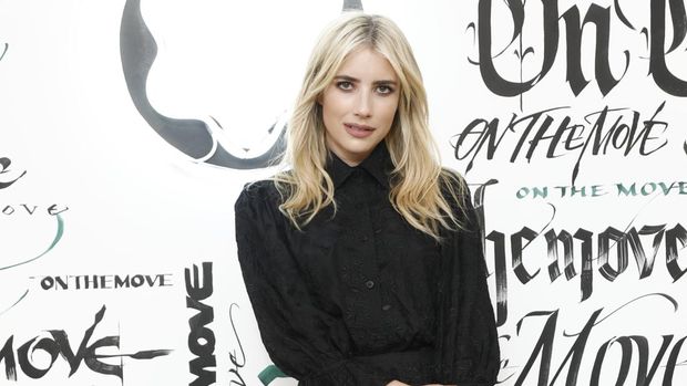 PARIS, FRANCE - JUNE 22: Emma Roberts attends Montblanc Cocktail : 