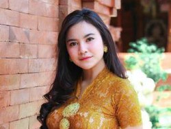 Mahalini Raharja, perempuan asal Bali, yang sukses meramaikan belantika musik tanah air. Jebolan ajang pencarian bakat ini memiliki suara emas. Foto: Instagram Mahalini