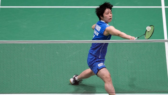 Mantap! Gregoria Singkirkan Tunggal Nomor 1 Dunia KUALA LUMPUR, MALAYSIA - JUNE 28: Gregoria Mariska Tunjung of Indonesia in action against Akane Yamaguchi of Japan on day one of the Petronas Malaysia Open on June 28, 2022 in Kuala Lumpur, Malaysia. (Photo by How Foo Yeen/Getty Images)