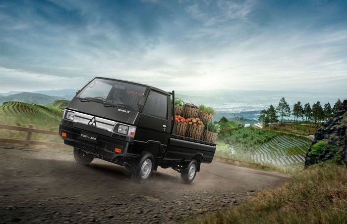 Mitsubishi New Colt L300