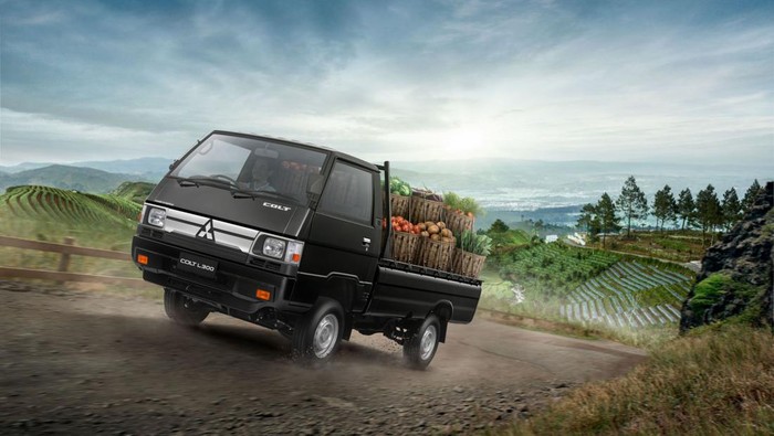 Mitsubishi New Colt L300