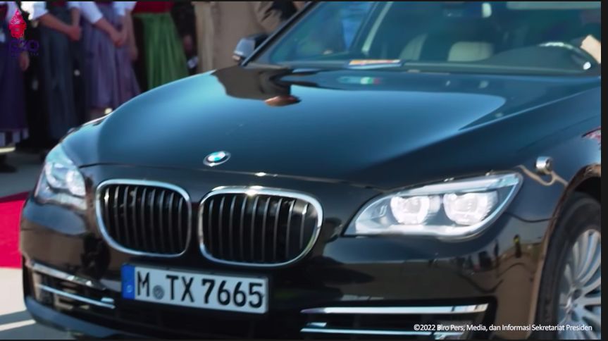 Mobil BMW Dipakai Jokowi di Jerman