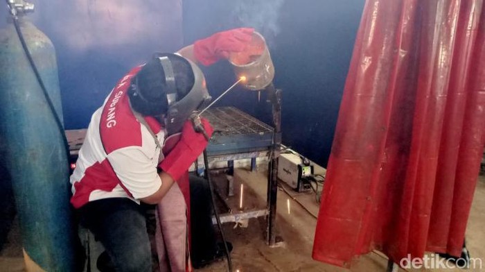 UPTD BLK Subang berikan pelatihan kerja kepada lulusan SMA.