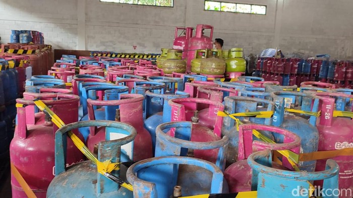 Pengoplosan Gas Elpiji di Jabar