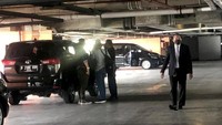 Politikus PDIP Mardani H Maming juga telah berstatus tersangka di KPK. Ia juga telah dicegah bepergian ke luar negeri.