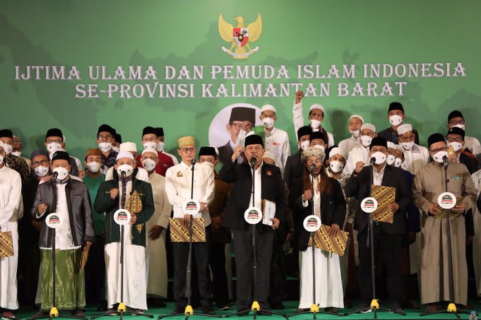 Relawan Sandiaga Uno