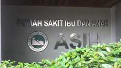 RS Ibu dan Anak Asih yang berlokasi di Panglima Polim, Jakarta Selatan, mengumumkan berhenti beroperasi per 30 Juni mendatang. Begini suasana terkininya.
