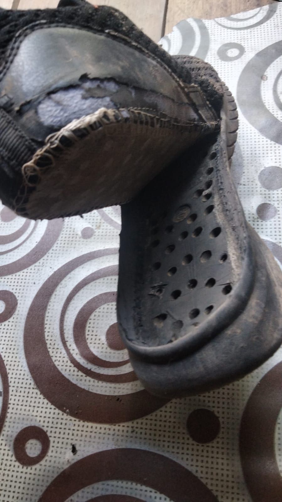 Sepatu marshal, Riski robek usai ditabrak crosser MX2 di Sirkuit Samota, Sumbawa, NTB, Minggu (26/6/2022).