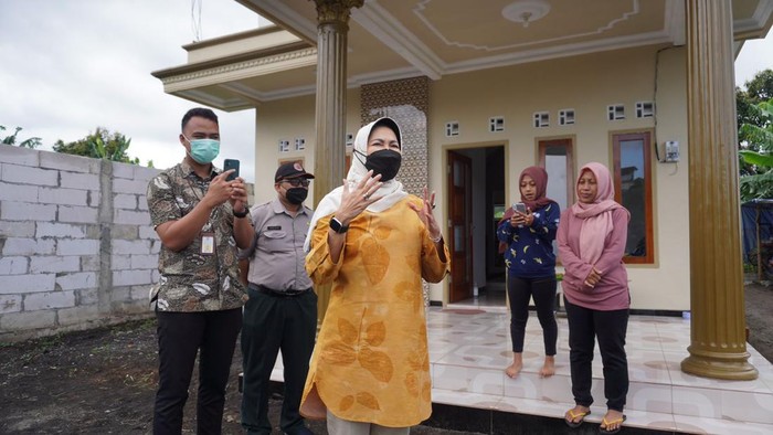 Wali Kota Batu Dewanti Rumpoko