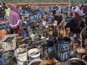 Polisi Diminta Usut Soal Tumpahan Minyak di Perairan Cilacap