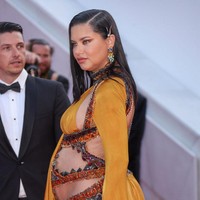 Adriana Limfat, komentar netizen yang sengaja memplesetkan namanya. this cant be her  no way  tulis lainnya. Foto: Pascal Le Segretain/Getty Image
