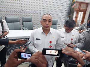 Bupati Tangerang: Izin Holywings Dicabut, Kalau Jual Ayam Geprek Boleh