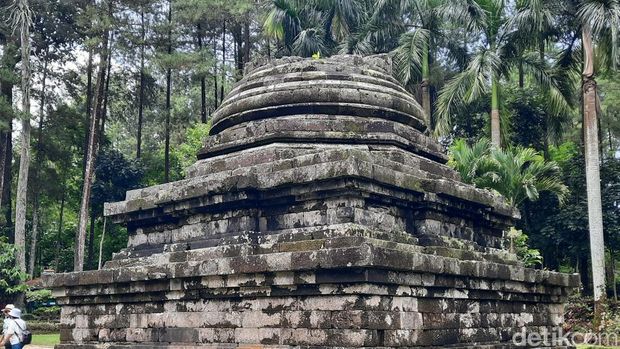 Candi Sumberawan di Malang