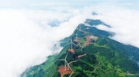 Melansir The Guardian, sebuah studi mengungkapkan China memimpin peningkatan terbesar di dunia dalam kapasitas tenaga angin karena membangun pembangkit listrik tenaga angin berkapasitas hampir 100 Gigawatt atau setara untuk memberi daya kepada tiga kali lipat jumlah rumah di Inggris.  