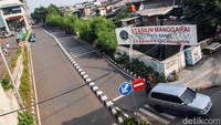 Ulah tangan jahil tersebut disayangkan, mengingat Stasiun Manggarai diproyeksikan menjadi stasiun sentral.