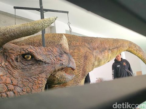 Garut Dinoland mulai dibuka untuk umum.