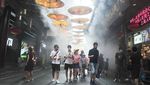 Brrr... Pedestrian di China Dibikin Bak Kulkas Gegara Cuaca Panas