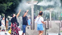 Suhu udara di China dalam beberapa hari terakhir makin tinggi sehingga Pusat Meteorologi Nasional (NMC) di Beijing, mengeluarkan peringatan kewaspadaaan.