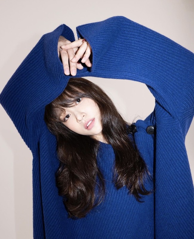 Sebelumnya pada 2016, Hani EXID berani go public saat berpacaran dengan Junsu JYJ. Namun ada saja penggemar yang tidak senang karena merasa keduanya terlalu pamer di depan publik. Pasalnya seorang pemilik restoran mengunggah foto tanda tangan kedua idol KPop saat berkunjung. Foto: dok. Instagram @ahnanihh