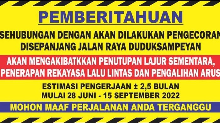 Penutupan Lajur di Jalan Raya Duduksampeyan Gresik Dampak Pengecoran
