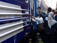 Rombongan Presiden Joko Widodo (Jokowi) berangkat dari Polandia ke Ukraina menggunakan kereta api. Rombongan berangkat menggunakan kereta luar biasa dari Stasiun Przemysl Glowny di kota Przemysl, Selasa (28/6/2022) waktu setempat.