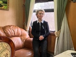 Mengintip Interior Kereta VIP yang Bawa Jokowi ke Ukraina