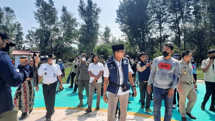 Kunjungan Kerja Sandiaga Uno ke Pulau Panjang