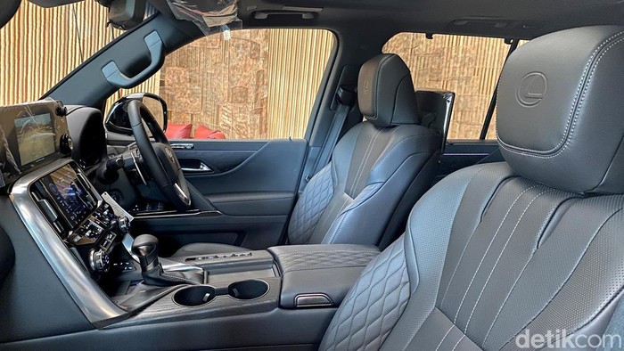 Lexus LX 600 VIP
