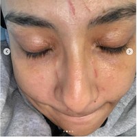 Dalam keterangan unggahannya yang ditulis dengan bahasa Melayu, Lufya mengungkapkan dua hari sebelum mengunggah foto, dia diserang oleh seorang pria yang mencoba menculik anak perempuannya. Foto: Dok. Instagram @lufyalaana