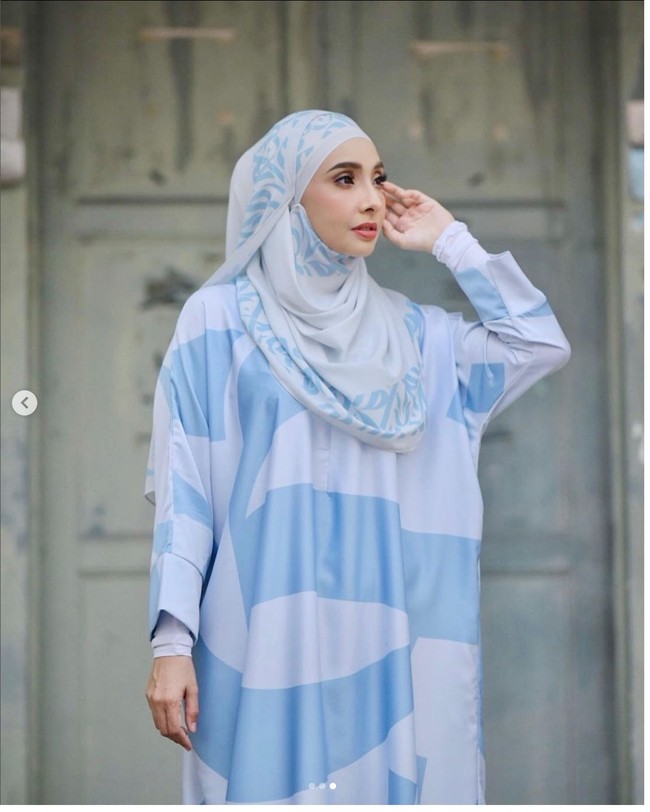 2 hari lepas fya diserang oleh seorang lelaki yang nak cuba menculik anak perempuan saya. Masa tu kami berada di playground Kota Damansara pada lebih kurang jam 4ptg-5 ptg. Seorang lelaki Melayu yang bersifat dayus telah memukul fya menggunakan batang kayu ke kepala, badan serta menyebabkan kecerderaan pada wajah dan badan saya,” demikian Lufya yang menyebut dirinya dengan nama Fya itu menulis dalam unggahannya. Foto: Dok. Instagram @lufyalaana