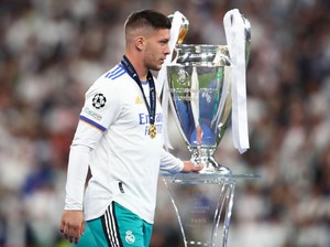 Real Madrid Setuju Pinjamkan Jovic ke Fiorentina