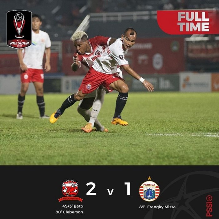 Laga Madura United vs Persija Jakarta digelar pada Selasa (28/6/2022) pukul 20.30 WIB, di Stadion Segiri Samarinda. Laga berakhir dengan skor 2-1 untuk MU.