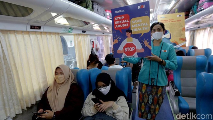 Melihat Kampanye Pencegahan Pelecehan Seksual di Stasiun Pasar senen PT KAI wilayah Daop 1 dan Komnas Perempuan kampanyekan antisipasi pelecehan seksual di kereta api. Kampanye dilakukan di area stasiun hingga gerbong kereta.