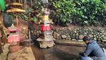 Melihat Tempat Ken Dedes Mandi di Petirtaan Watugede