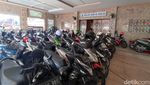 Potret Masjid di Jakbar yang Diviralkan Jadi Parkiran Motor