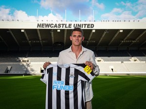 Deal! Newcastle United Sepakati Transfer Sven Botman