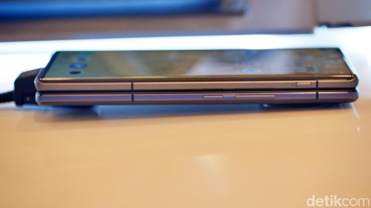 Vivo X Fold