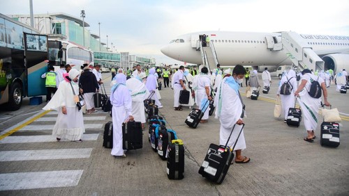 39.296 Jemaah Calon Haji Berangkat dari Bandara Juanda Hingga Balikpapan