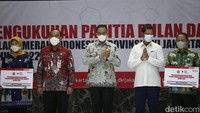 Ketua PMI DKI Jakarta Rustam Effendi menambahkan, kegiatan Bulan Dana PMI Provinsi DKI Jakarta Tahun 2022 dilaksanakan berdasarkan Keputusan Kepala Unit Pengelola Penanaman Modal dan Pelayanan Terpadu Satu Pintu Kecamatan Senen Jakarta Pusat Nomor 1/F.8/3/-1.848/e/2022 tanggal 25 Mei 2022 tentang Pemberian Ijin Page 3 of 5 Penyelenggaraan Pengumpulan Uang dan/atau Barang Untuk Kepentingan Sosial Kepada Palang Merah Indonesia Provinsi DKI Jakarta. Jika melihat hasil perolehan Bulan Dana PMI Tahun 2021 yang mencapai Rp31 miliar dan melebihi dari target yang ditetapkan yaitu sebesar Rp26 miliar. Sehingga untuk tahun 2022 ini ditetapkan target sebesar Rp34,3 Miliar.