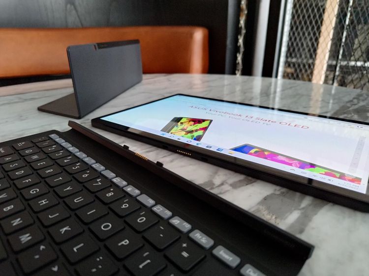 ASUS Vivobook 13 Slate OLED