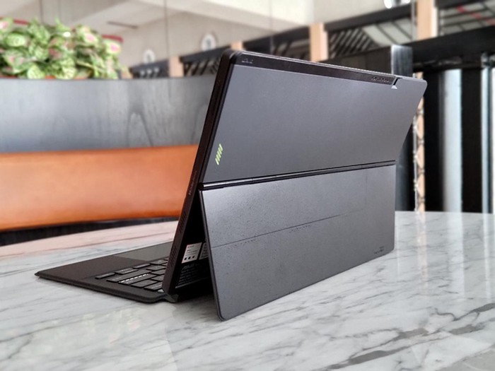 ASUS Vivobook 13 Slate OLED ASUS Vivobook 13 Slate OLED