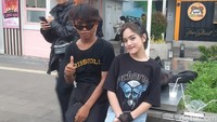 Jeje, bocah berusia belasan tahun langganan datang ke Sudirman. Foto: Febri/detikhot