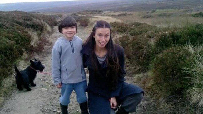 Diana mengaku insting bertahan hidupnya semakin kuat sejak jadi ibu. Aku ingin melindungi masa depan anak-anakku. Aku perlu menguasai kemampuan-kemampuan yang kita butuhkan ketika dihadapkan dengan situasi tanpa daya jadi aku bisa menyelamatkan mereka, katanya dilansir Dailymail.Foto: Dok. Wild Harvest School