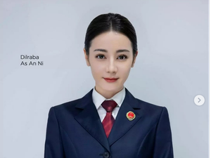 Viral Pramugari Mirip Dilraba Dilmurat, Penumpang Tak Lewatkan Safety Demo