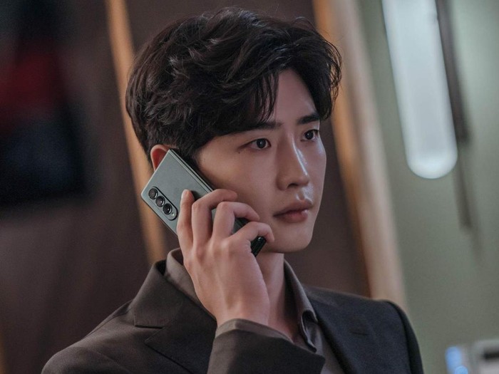 Lee Jong Suk dalam drama Korea Big Mouth. Foto: dok. MBC Lee Jong Suk dalam drama Korea Big Mouth. Foto: dok. MBC