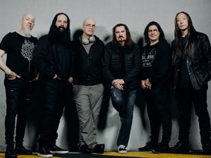 Pak Jokowi, Diundang Dream Theater Nonton Konser di Solo