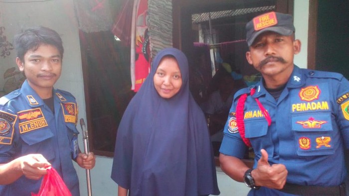 Evakuasi bangkai tikus di Bogor