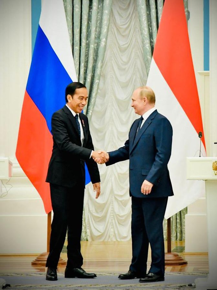 Jokowi bertemu Putin di Kremlin Jokowi bertemu Putin di Kremlin